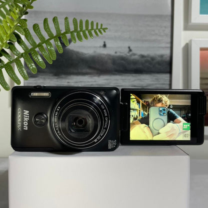 Nikon Black Cameras-and-accessories