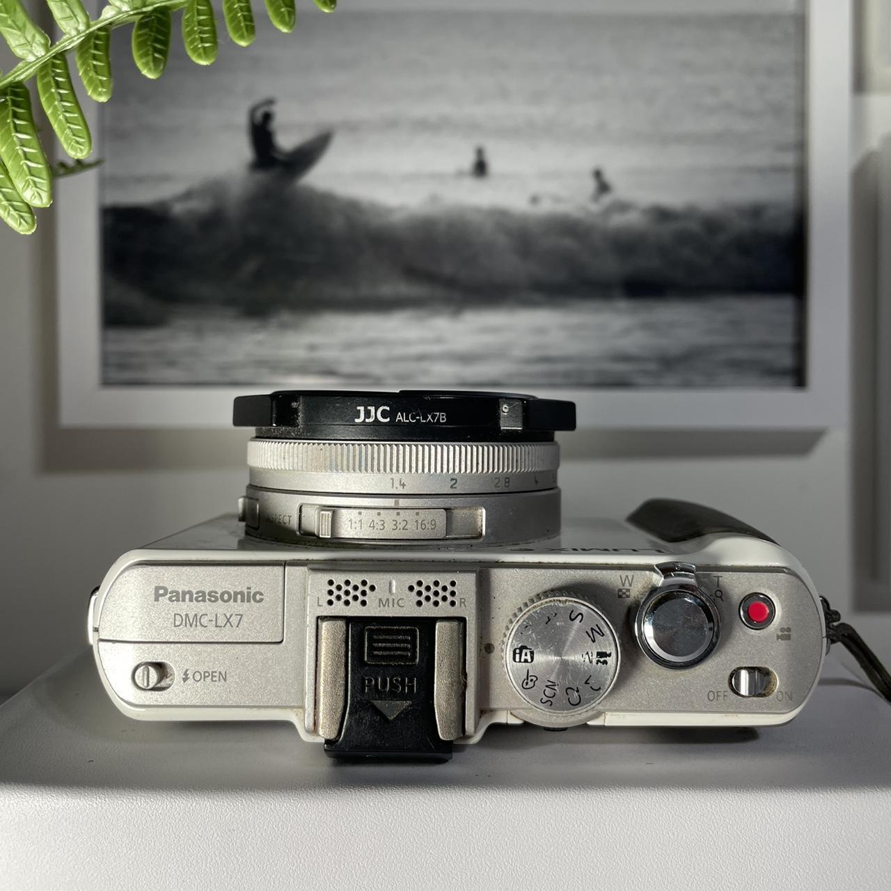 White and Black Cameras-and-accessories