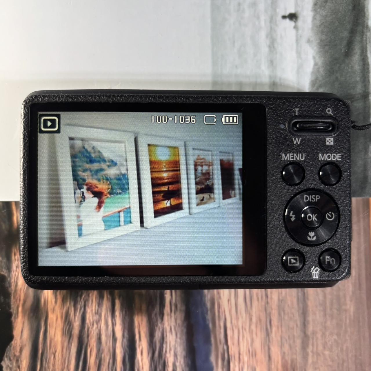 Samsung DV100 | dual screen 16.1 megapixel digital camera