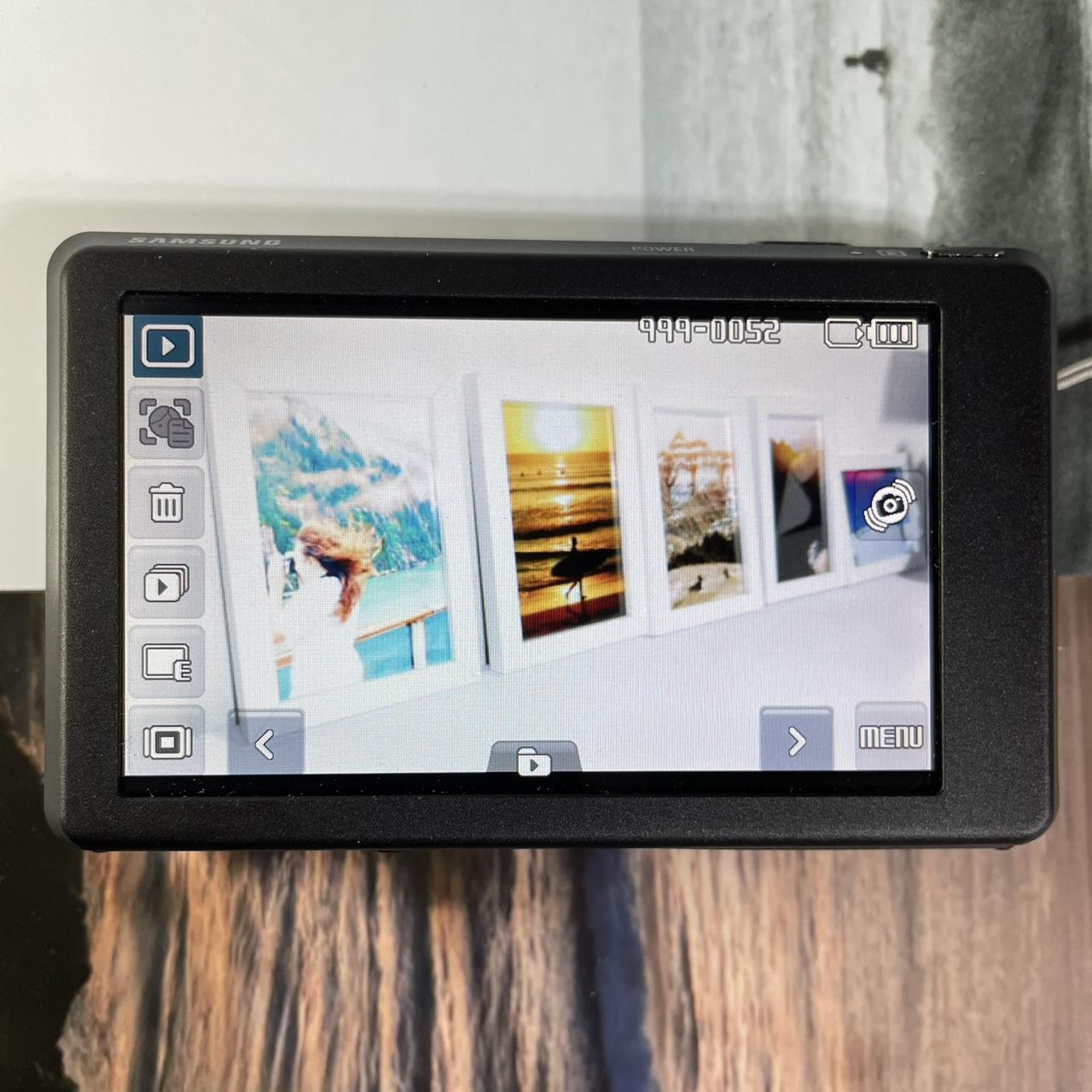 Samsung TL225 | dual screen 12.2 megapixel digital camera