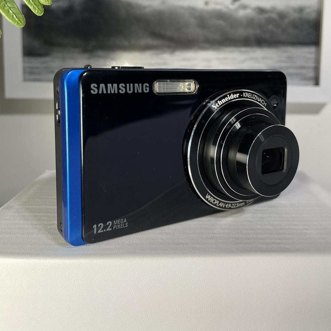 Samsung Black and Blue Cameras-and-accessories