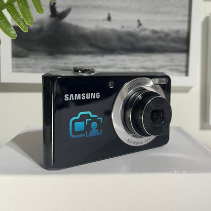 Samsung TL205 | 12.2 megapixel dual screen digital camera