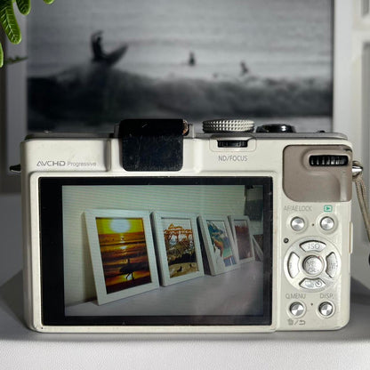 White and Black Cameras-and-accessories